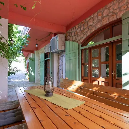 Vikendica With Fireplace 10 Grubine