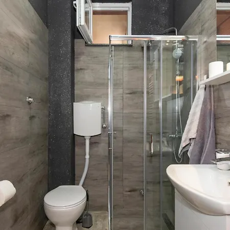 With Fireplace 10 Vikendica Grubine