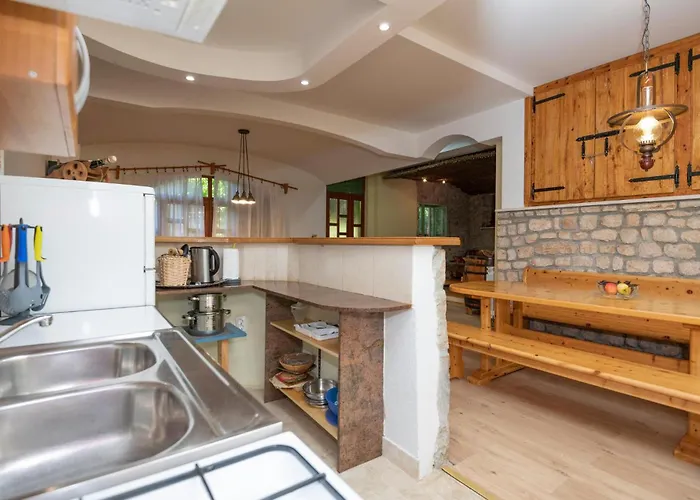 With Fireplace 10 Tatil Evi