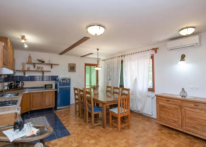 With Fireplace 10 Tatil Evi