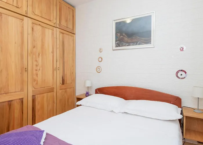 Tatil Evi With Fireplace 10 Grubine