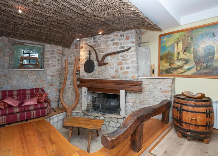 With Fireplace 10 Tatil Evi